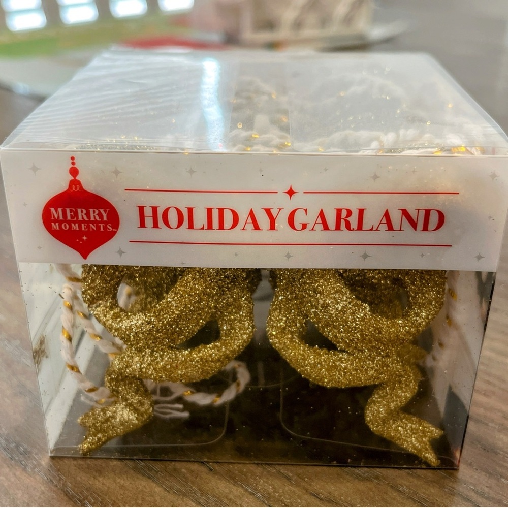 NEW in BOX Gold Glitter Bow Holiday Garland - Picture 8 of 11